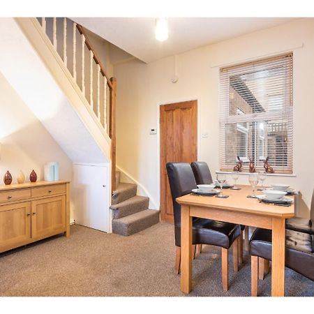 Beautiful 2 Bed With Free Parking - Pass The Keys Apartment York Bagian luar foto