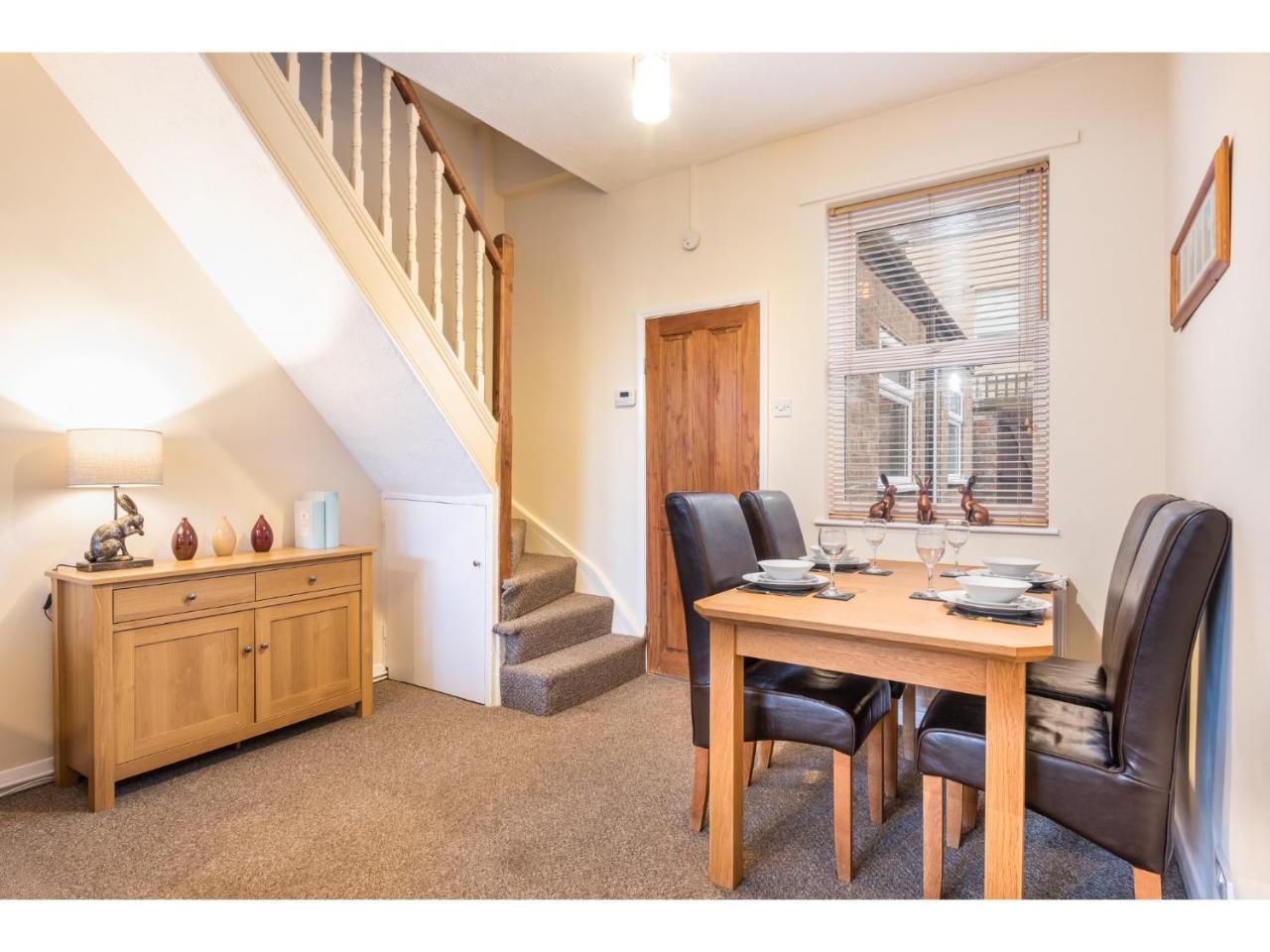 Beautiful 2 Bed With Free Parking - Pass The Keys Apartment York Bagian luar foto