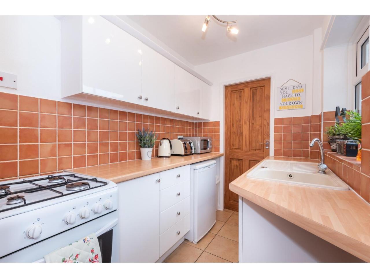 Beautiful 2 Bed With Free Parking - Pass The Keys Apartment York Bagian luar foto